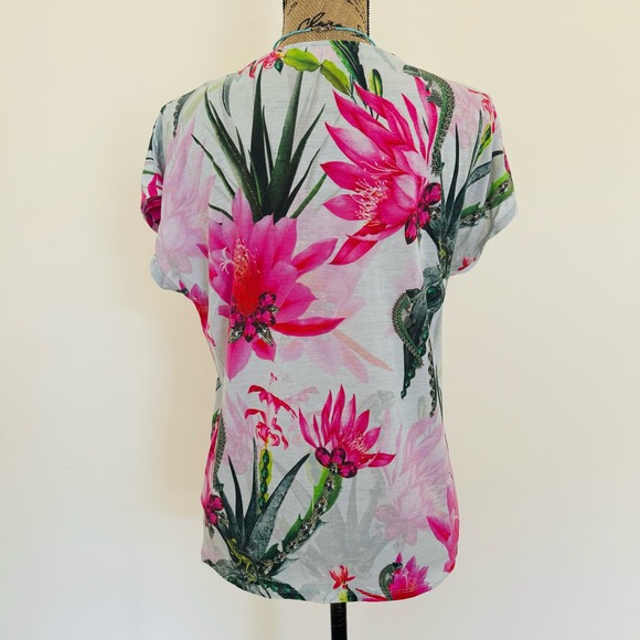 Ted Baker London Leileen Chameleon Camouflaged Tropical Pink Floral Top Sz 2 - Picture 2 of 8